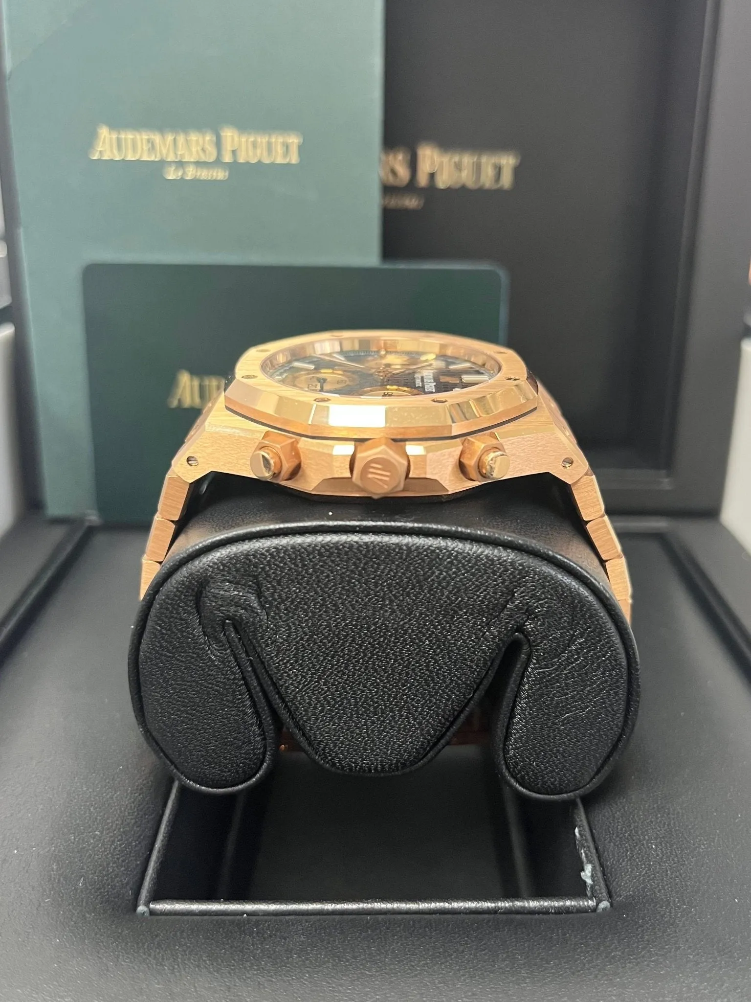 Audemars Piguet Royal Oak Selfwinding Chronograph 41mm (Reference # 26239OR.OO.1220OR.01 )