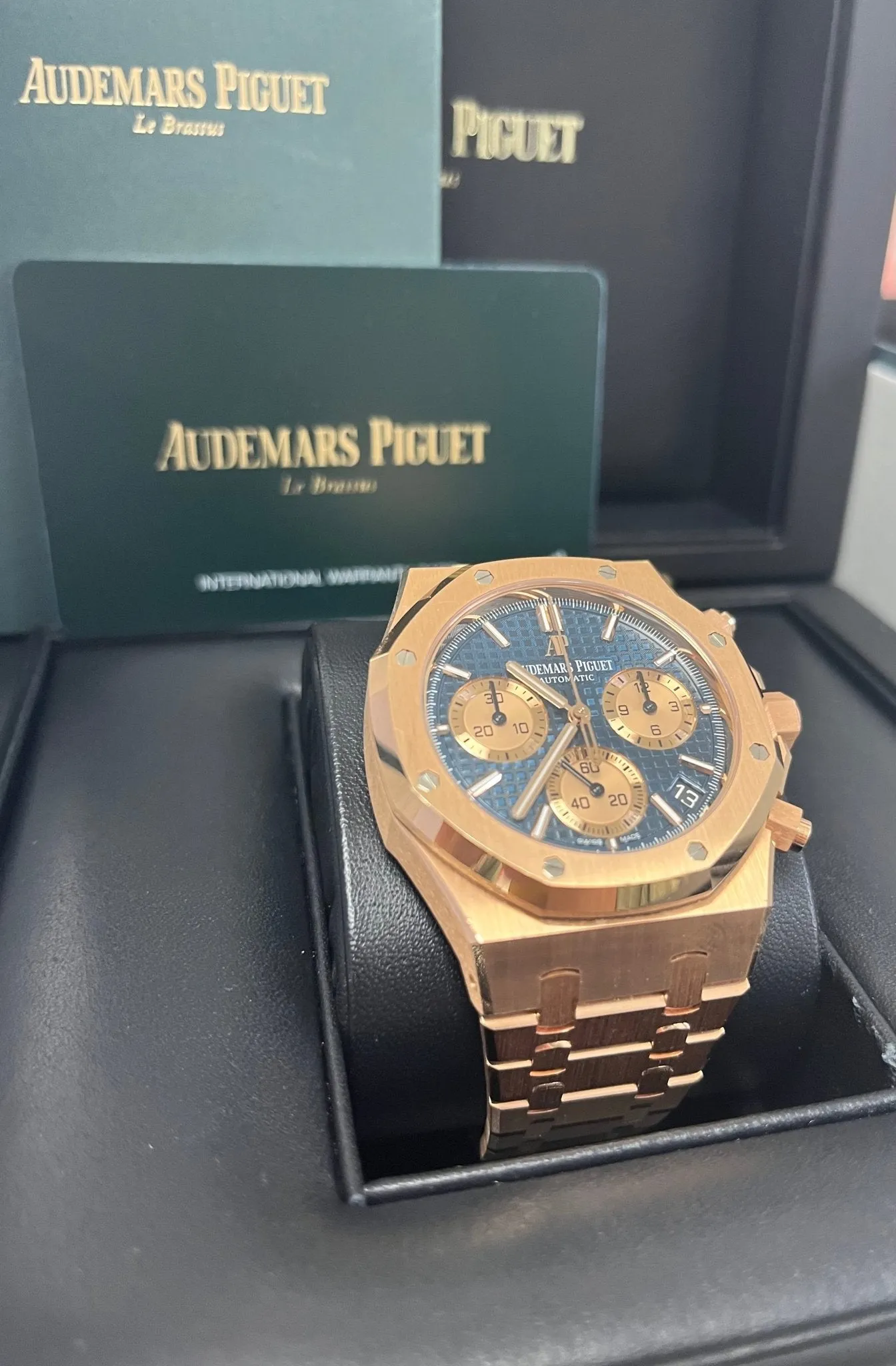 Audemars Piguet Royal Oak Selfwinding Chronograph 41mm (Reference # 26239OR.OO.1220OR.01 )