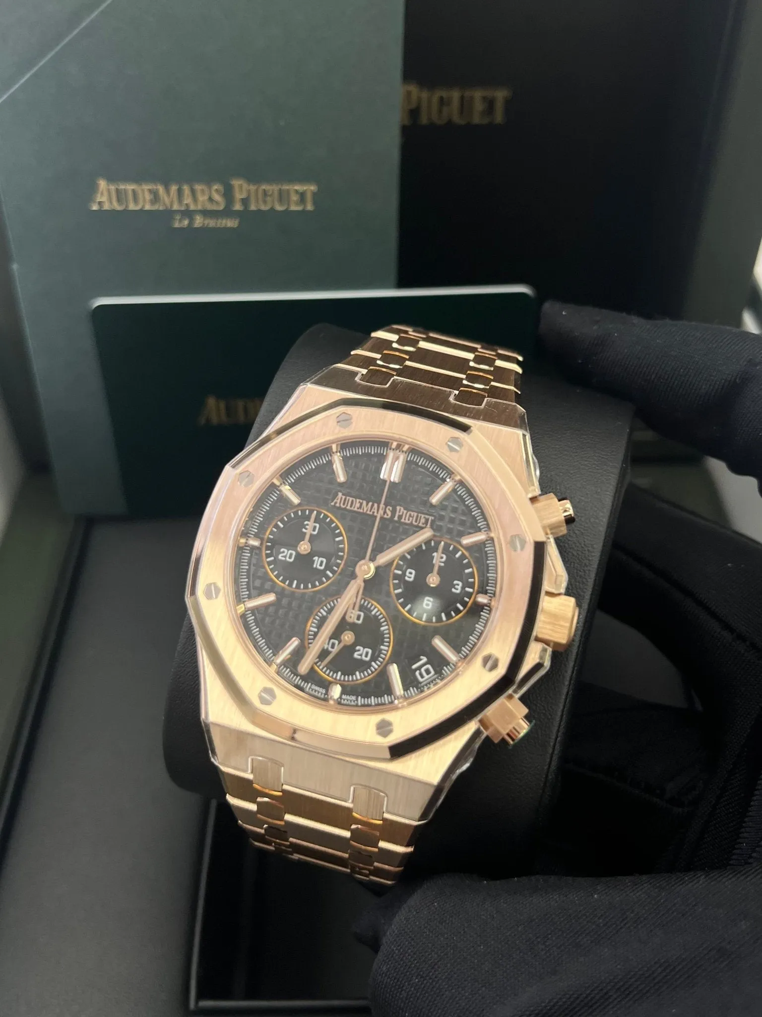 Audemars Piguet ROYAL OAK SELFWINDING CHRONOGRAPH “50TH ANNIVERSARY”