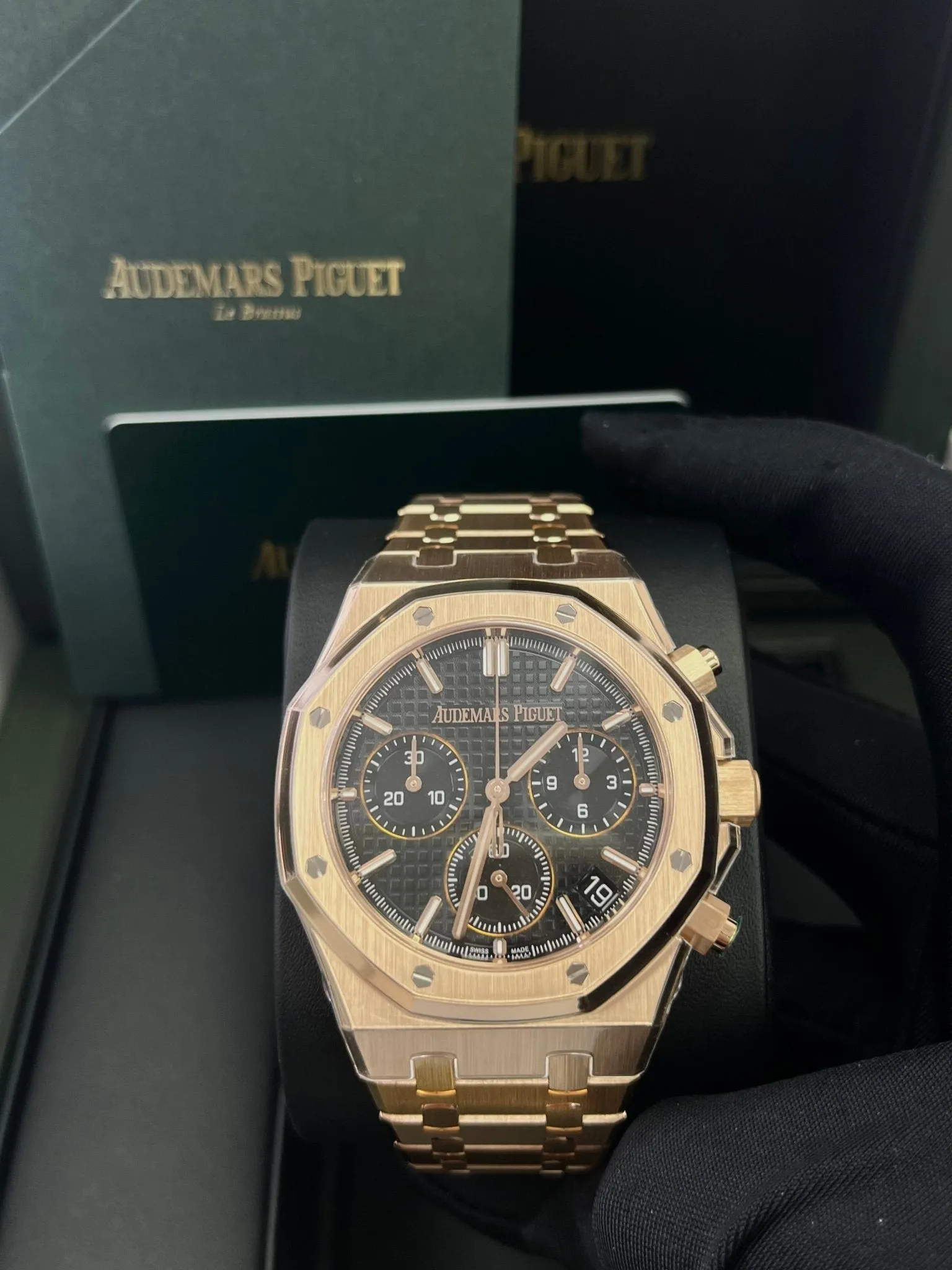 Audemars Piguet ROYAL OAK SELFWINDING CHRONOGRAPH “50TH ANNIVERSARY”