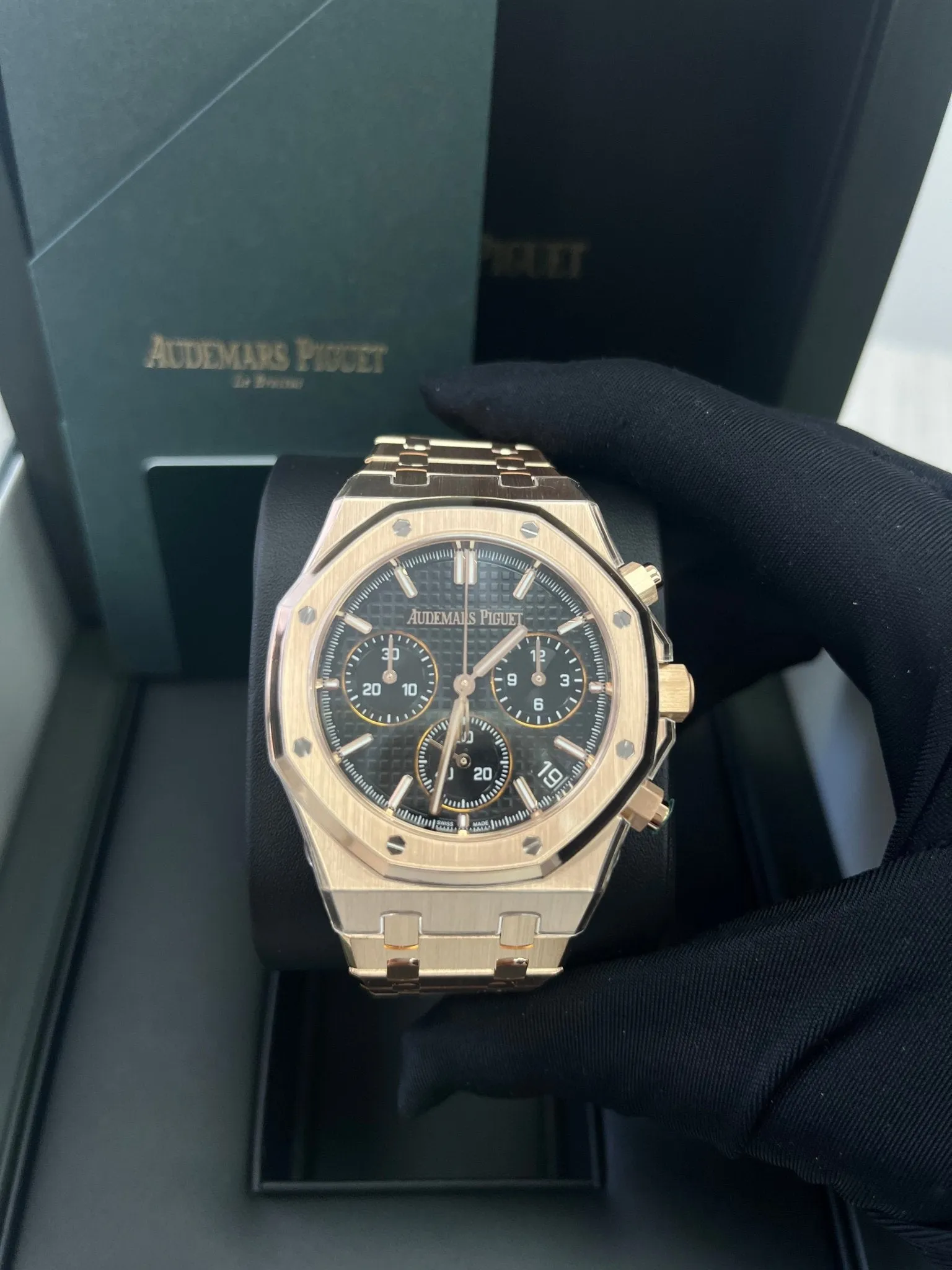 Audemars Piguet ROYAL OAK SELFWINDING CHRONOGRAPH “50TH ANNIVERSARY”