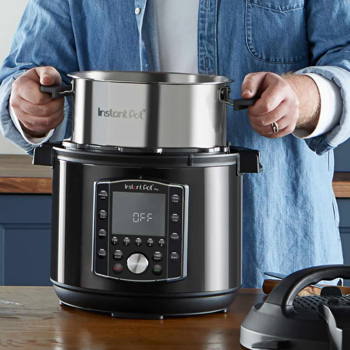 Instant Pot Pro Multi-Use Pressure Cooker 8L