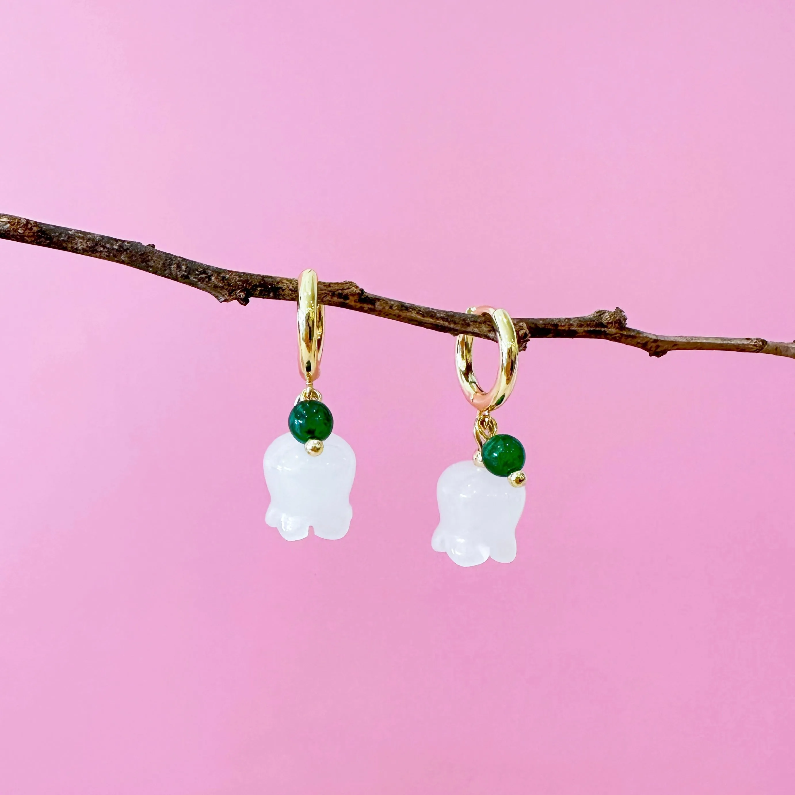 Lily of the Valley Huggie Hoop Earrings 铃兰