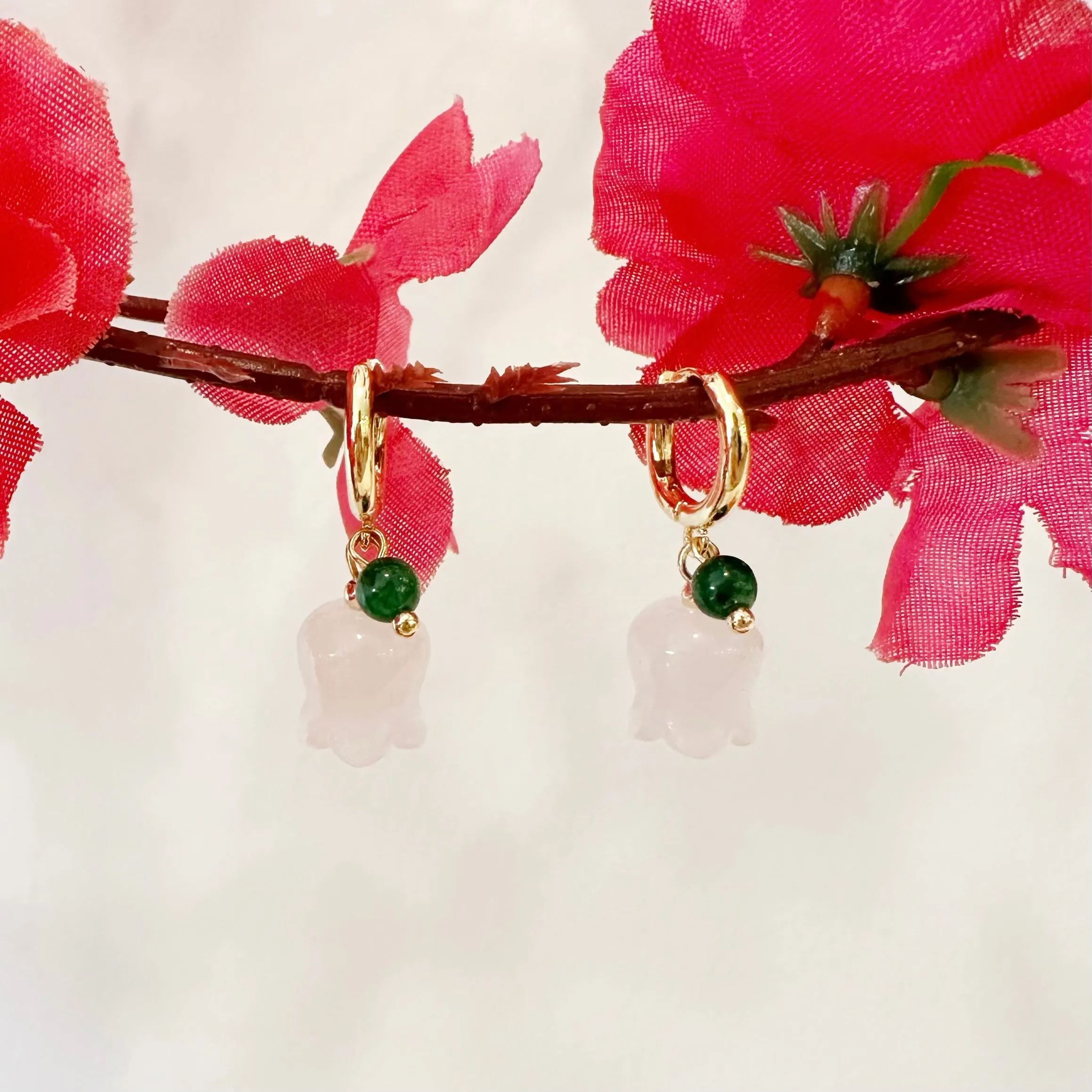 Lily of the Valley Huggie Hoop Earrings 铃兰