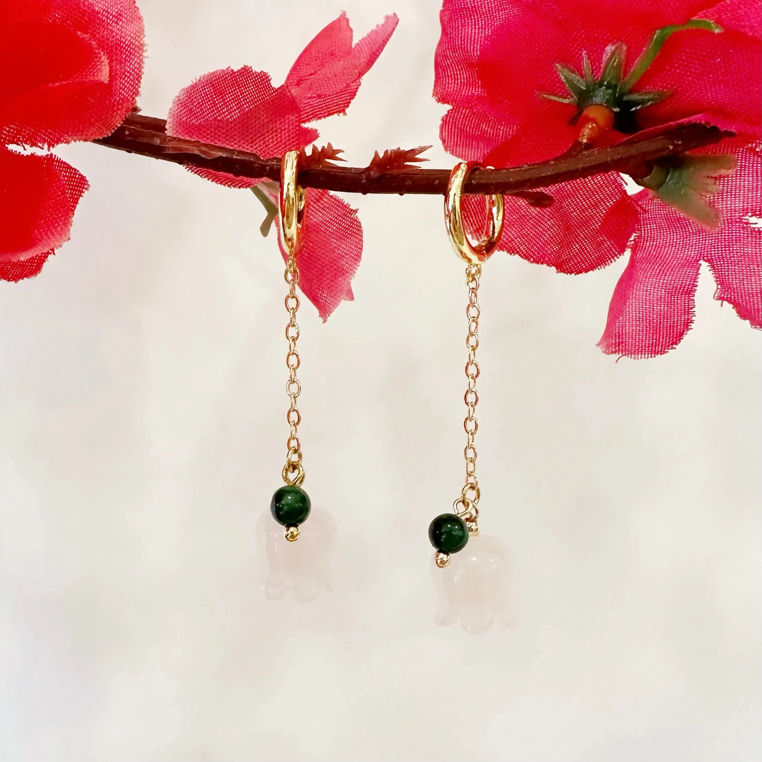 Lily of the Valley Huggie Hoop Earrings 铃兰