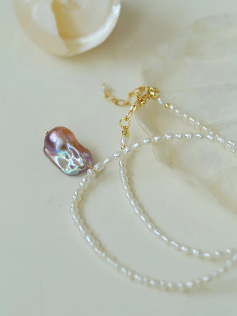 Rice Pearl and Purple Baroque Pearl Pendant Necklace