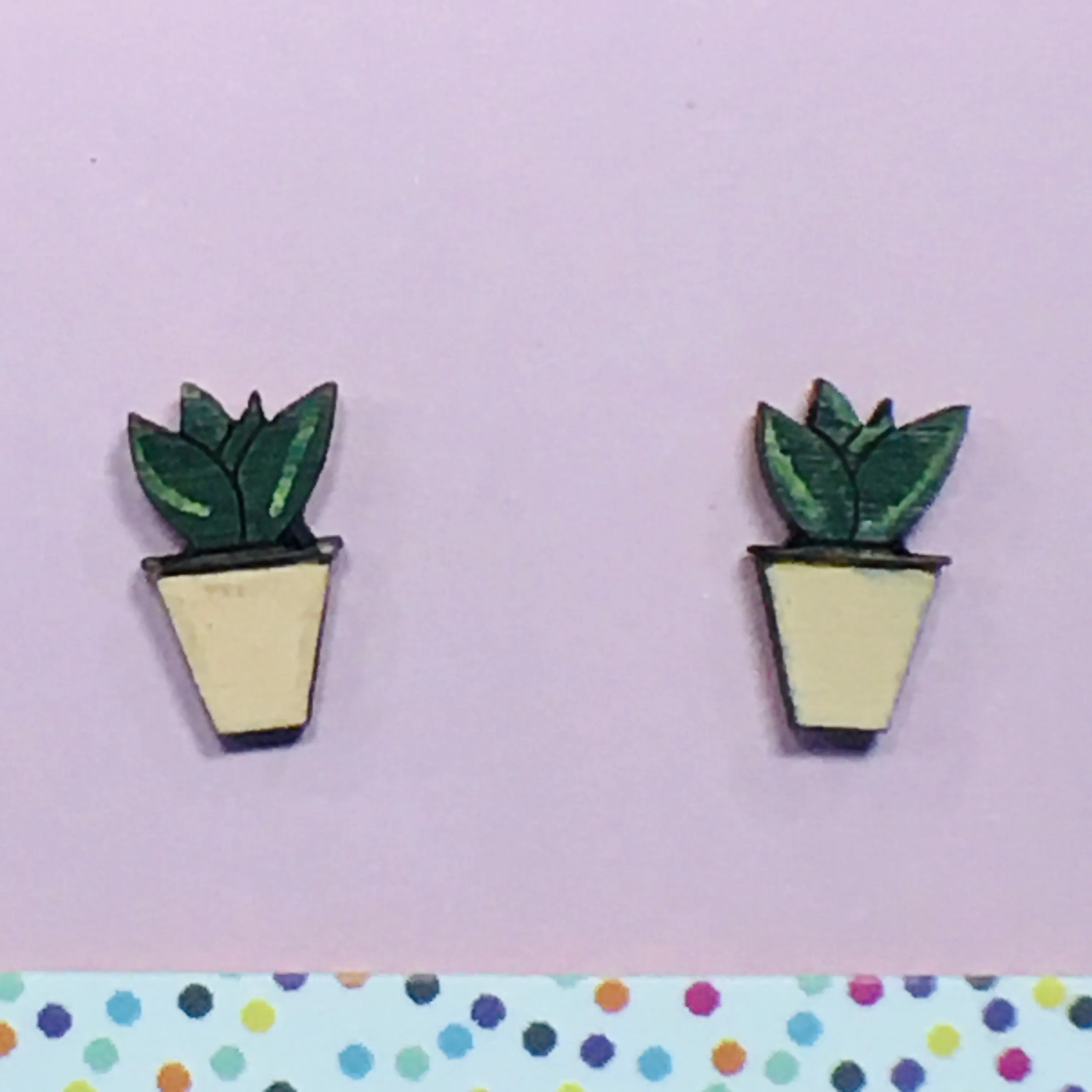 Studs: Pot Plants